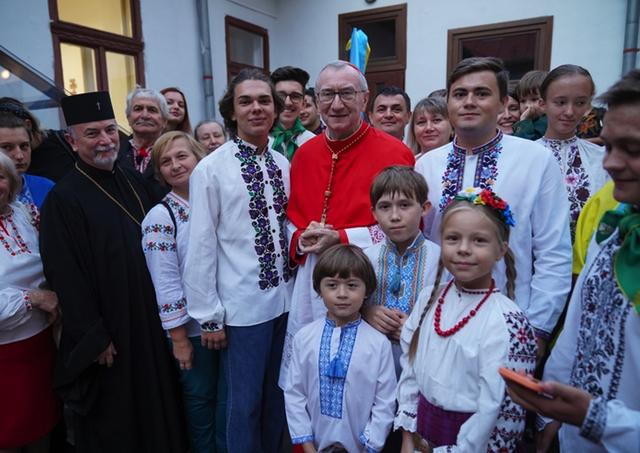 Kardinal Pietro Parolin ukrajinske centrum