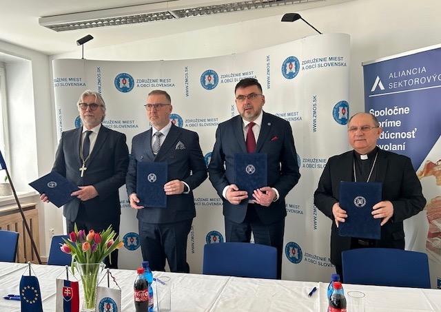Bratislava, podpis, deklaracia, ZMOS