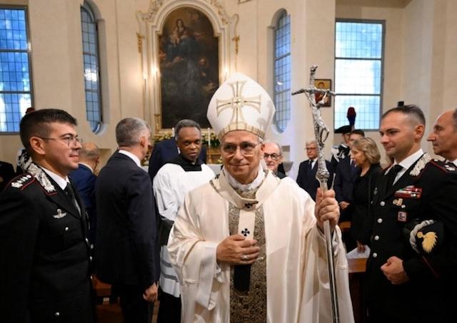 Castel Gandolfo, Lev XVI., karabinieri