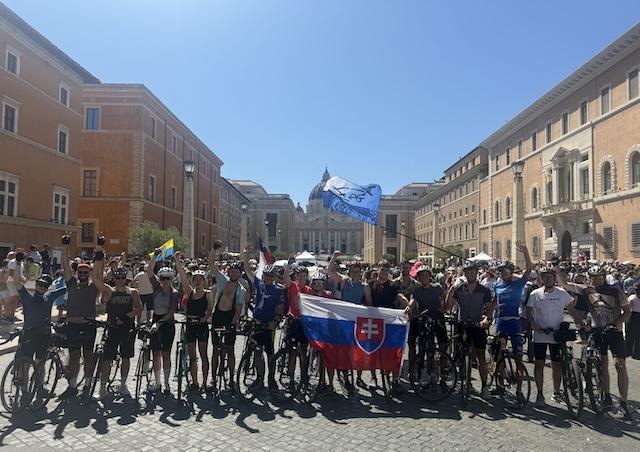 cyklisti,minoriti,put,rim