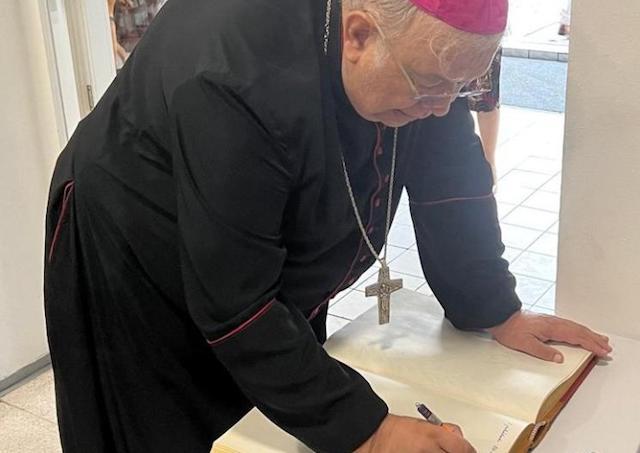 Trakovice, arcibiskup, Orosch