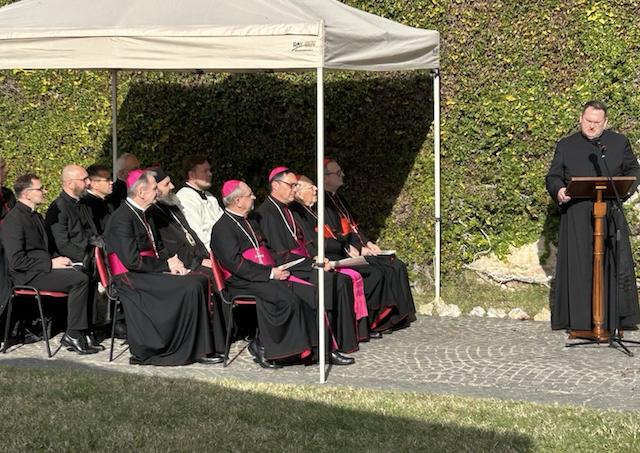 Rm, mozaika, odhalenie