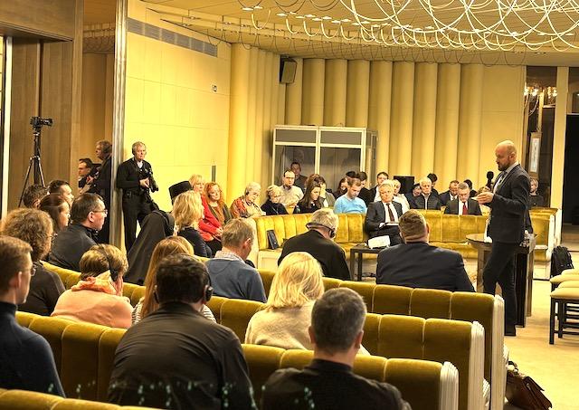 Bratislava, konferencia, socialne