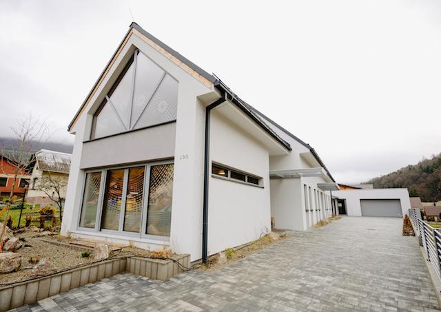 Vr�cko, Dom Nepo�kvrnenej