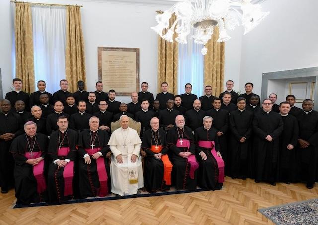 R�m, Lev XIV., diplomati